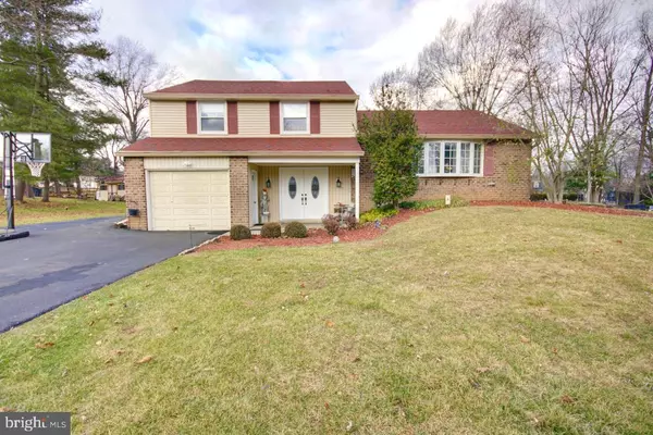 150 MERRY DELL DR, Churchville, PA 18966