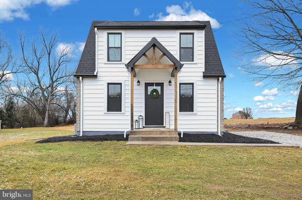 3489 LOWER GLADES RD, York, PA 17406