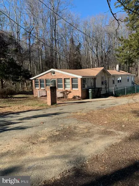 4538 FORESTBURG LN, Triangle, VA 22172