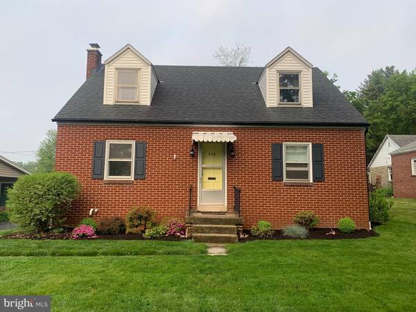 448 HIGHLAWN AVE, Elizabethtown, PA 17022