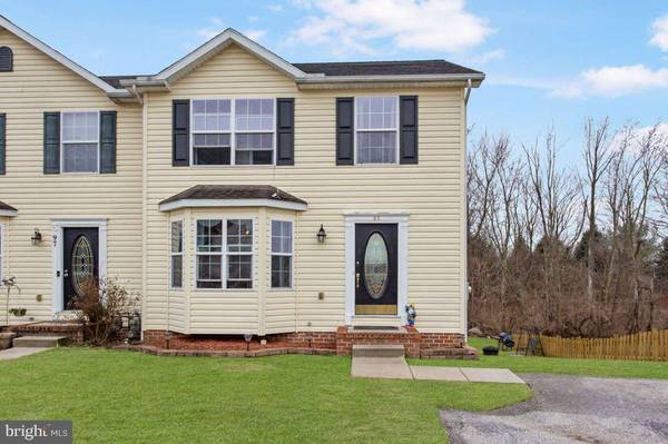 95 HEMLOCK DR, Hanover, PA 17331