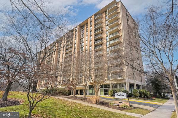 Arlington, VA 22204,4600 S FOUR MILE RUN DR #941