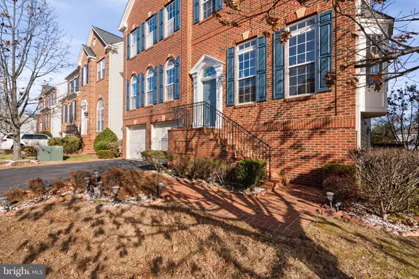 Alexandria, VA 22315,7204 GRAY HEIGHTS CT