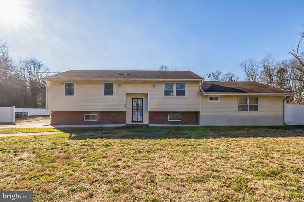 439 THREE BRIDGE RD, Newfield, NJ 08344