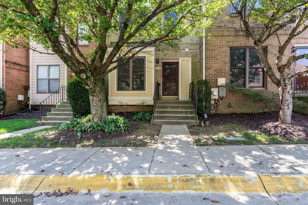 5106 KING CHARLES WAY, Bethesda, MD 20814