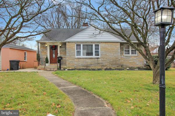 Glenolden, PA 19036,1016 LAWNTON TER