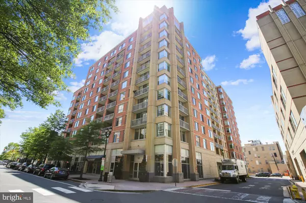 1020 N HIGHLAND ST #723, Arlington, VA 22201