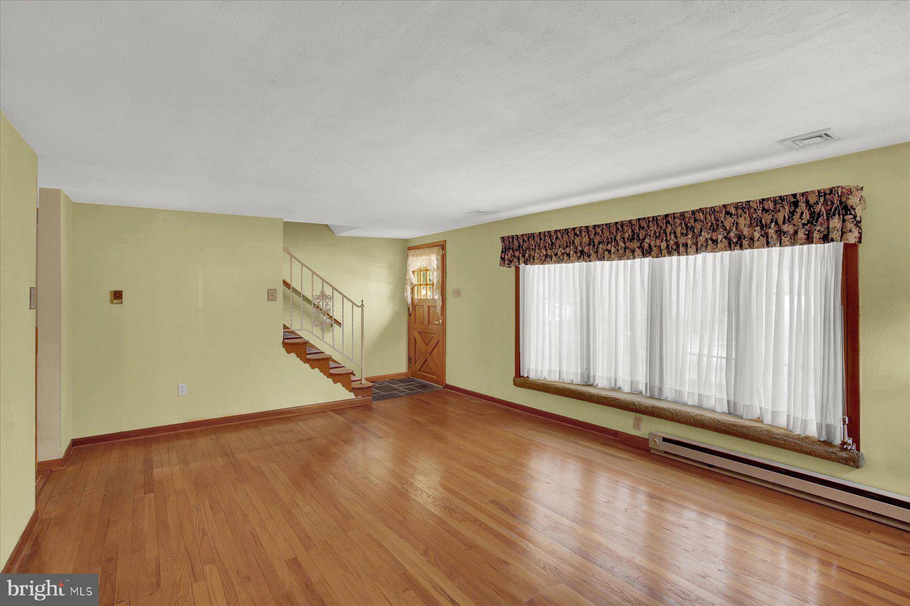 Hummelstown, PA 17036,121 CIRCLE DR