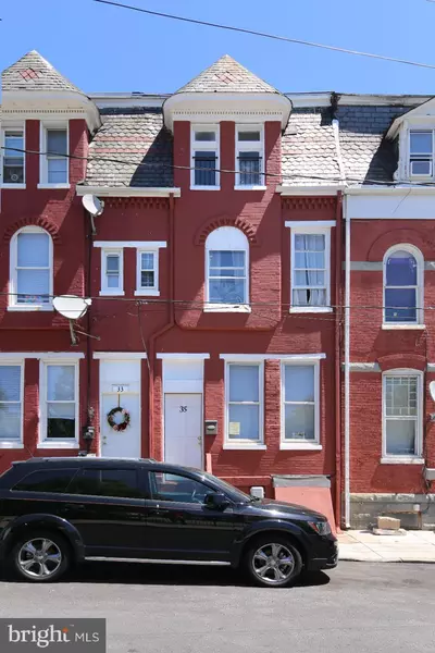 35 COLUMBIA AVE, York, PA 17403