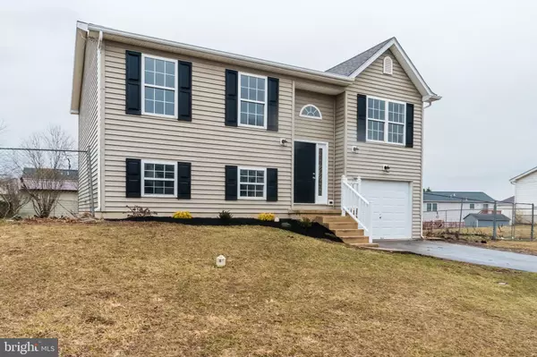 Martinsburg, WV 25404,67 SATURN CT