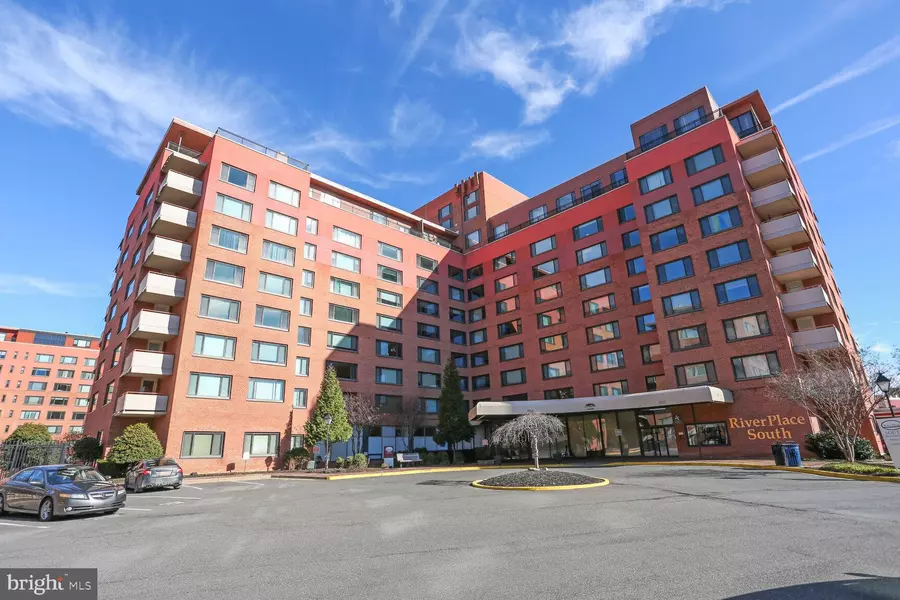 1011 ARLINGTON BLVD #507, Arlington, VA 22209