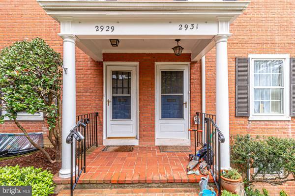 2929 S DINWIDDIE ST, Arlington, VA 22206