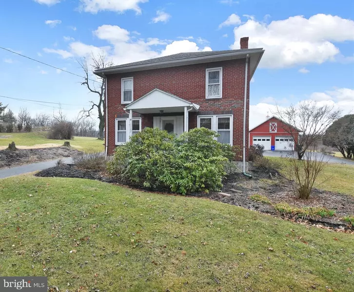 1127 W LEESPORT RD, Leesport, PA 19533