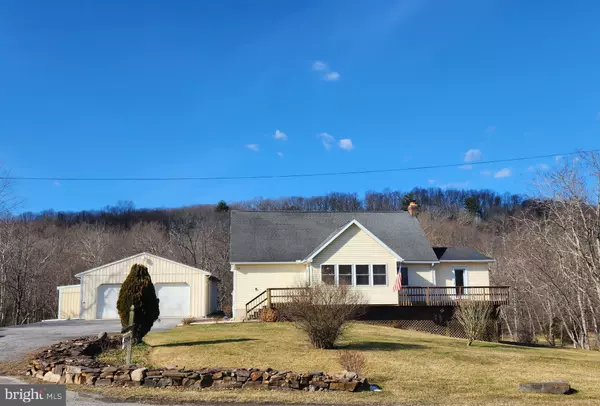 5290 WINCHESTER GRADE RD, Berkeley Springs, WV 25411