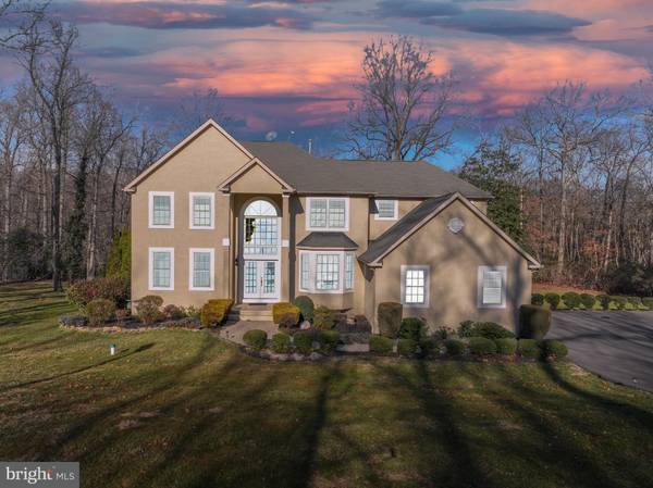 16 DEER HAVEN DR, Mullica Hill, NJ 08062