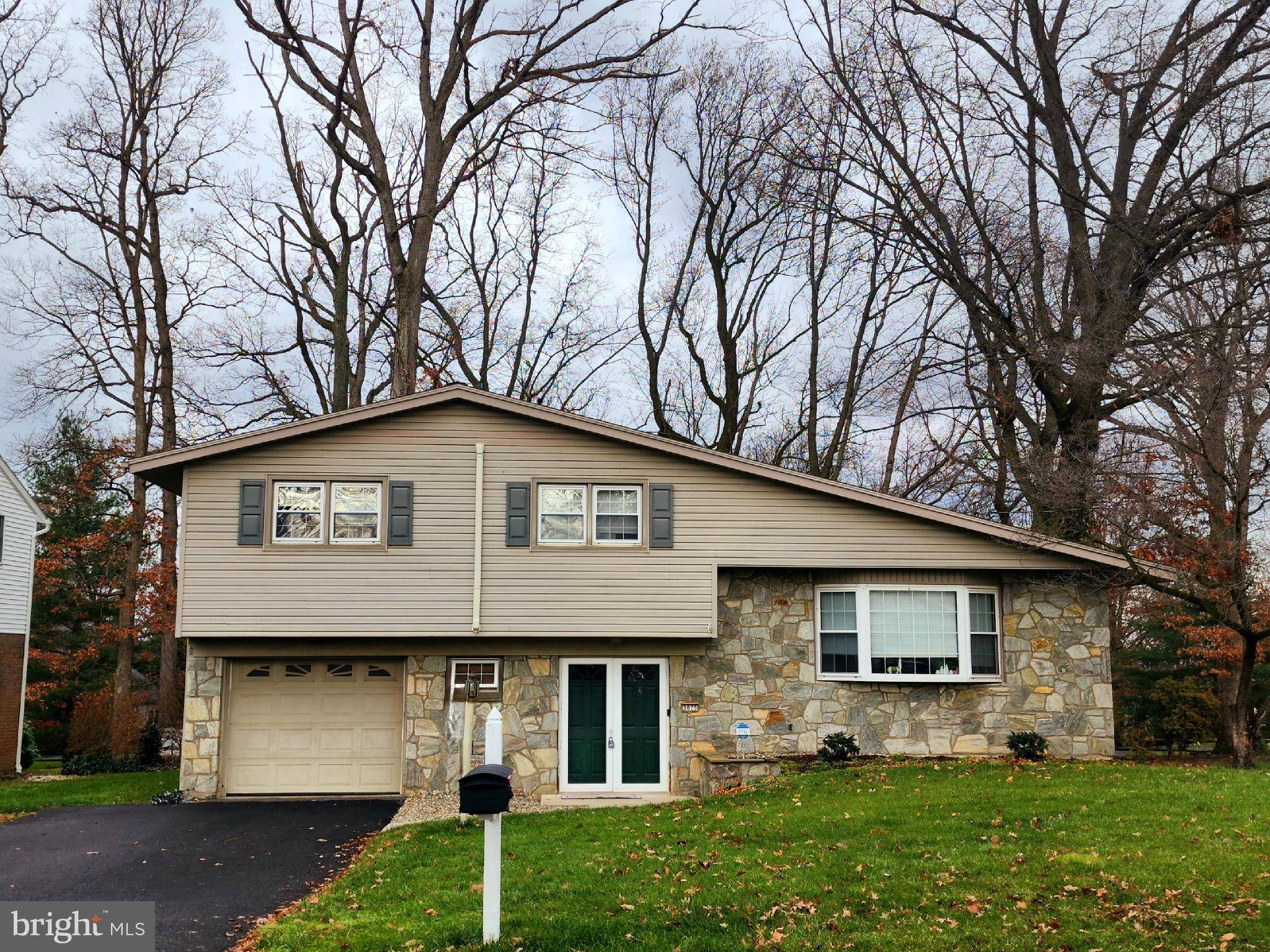 Lancaster, PA 17601,3075 ESSEX PL