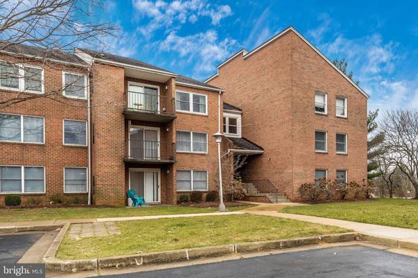 Walkersville, MD 21793,400 CHAPEL CT #209