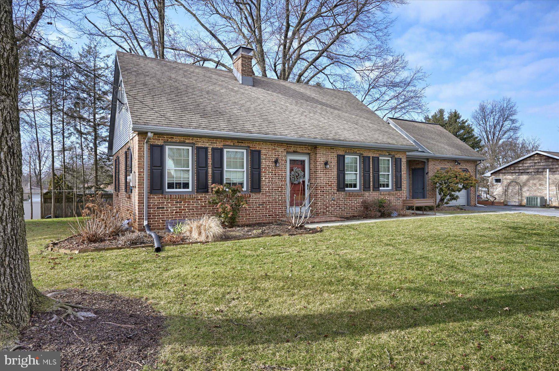 Lebanon, PA 17042,15 PENNWOOD RD