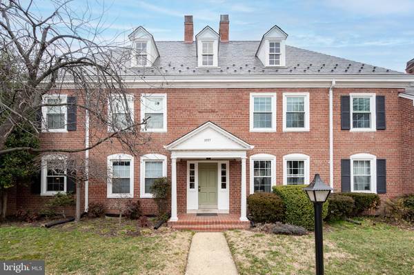 3537 S STAFFORD ST #B2, Arlington, VA 22206