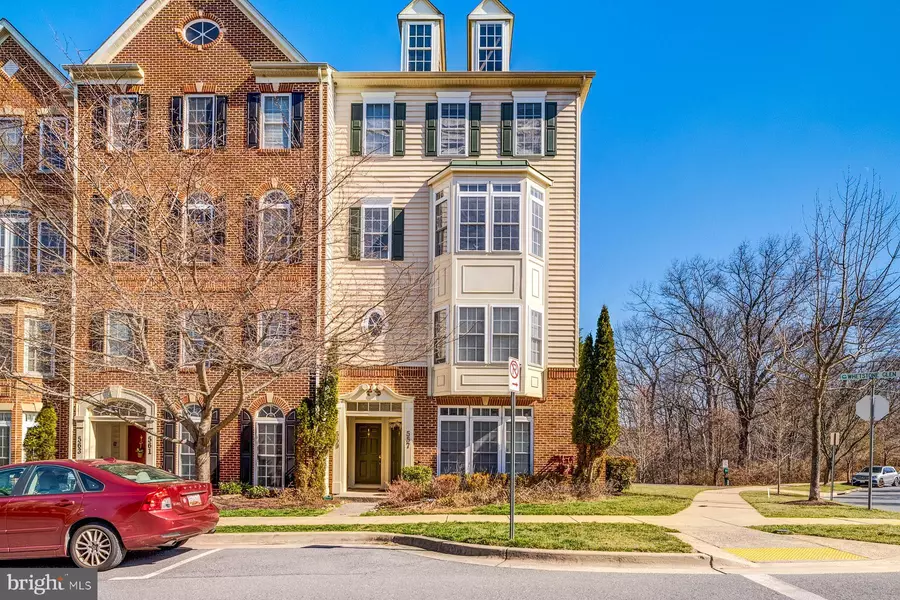 559 WHETSTONE GLEN ST #559, Gaithersburg, MD 20877