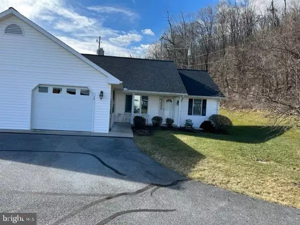 Berkeley Springs, WV 25411,15 GARDEN TER