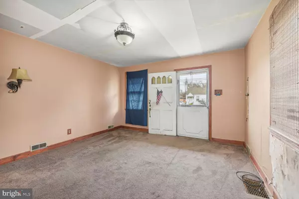 Bellmawr, NJ 08031,449 E BROWNING RD