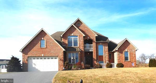 2328 HEIDI CIRCLE, Chambersburg, PA 17202