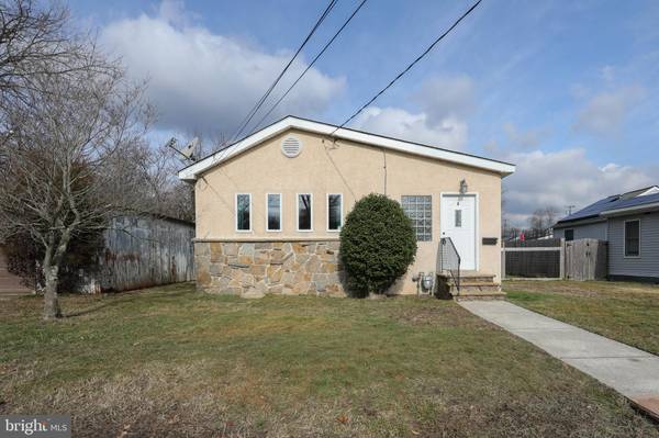 19 BOROUGH AVE, Clayton, NJ 08312