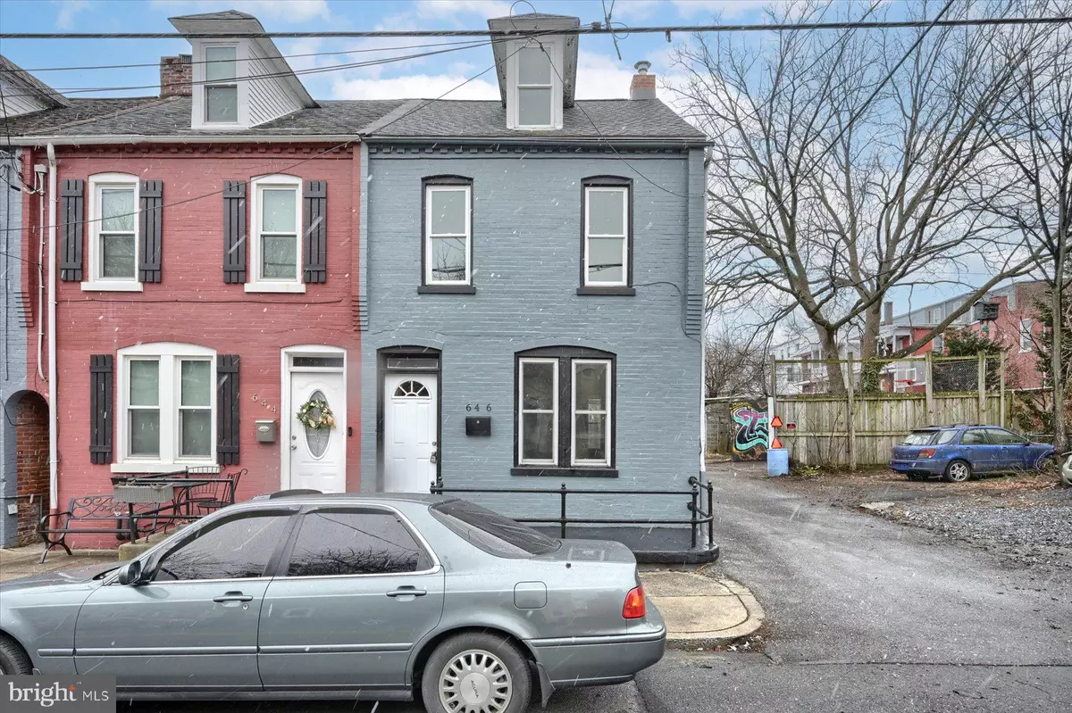 Lancaster, PA 17603,646 1ST