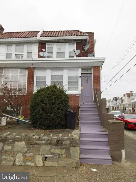 125 W GRANGE AVE, Philadelphia, PA 19120