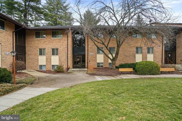 18814 WALKERS CHOICE RD #3, Gaithersburg, MD 20886