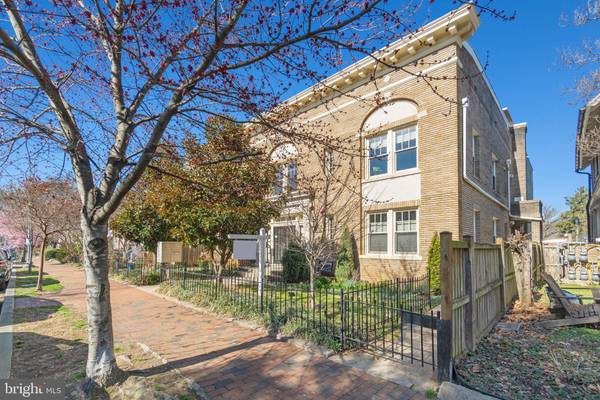 1823 NEWTON ST NW #207, Washington, DC 20010