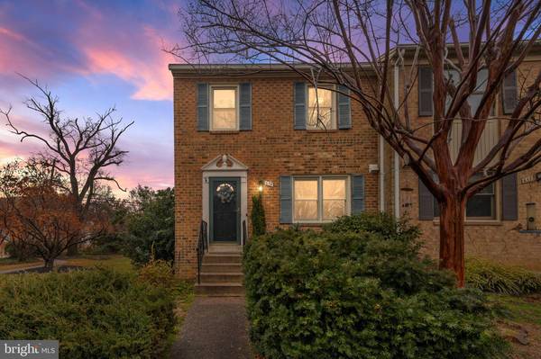 639 N ABINGDON ST, Arlington, VA 22203