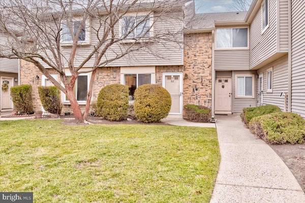 62 CHATHAM CT, East Windsor, NJ 08520