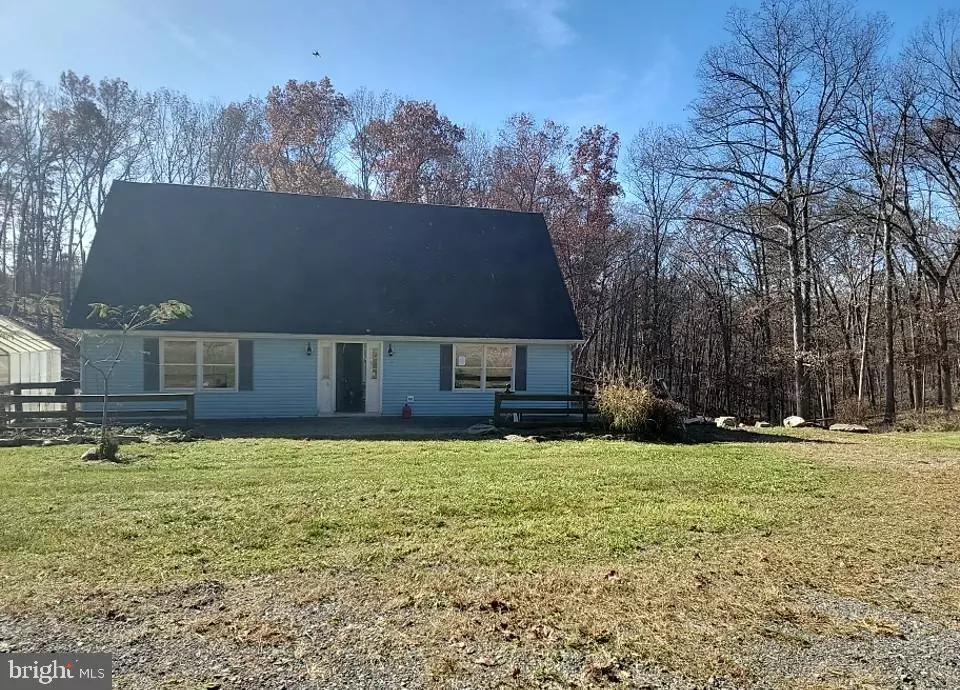 Hedgesville, WV 25427,232 COON HOLLOW TRL