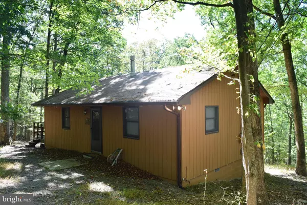 Great Cacapon, WV 25422,316 SENECA RIDGE