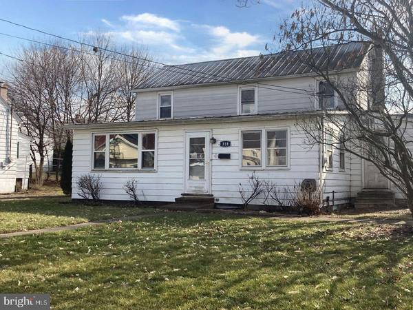 318 CEDAR ALY, Middleburg, PA 17842