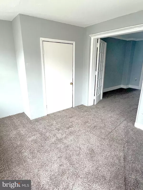Upper Darby, PA 19082,51 SUNSHINE RD