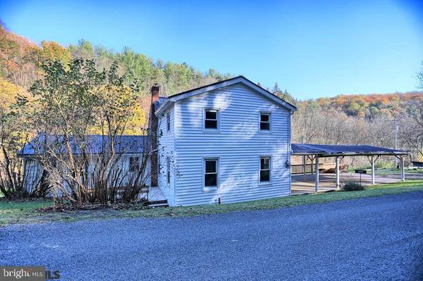 Julian, PA 16844,950 SPOTTS RD