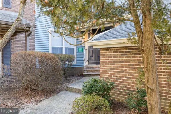 Monmouth Junction, NJ 08852,5033 BEECH CT