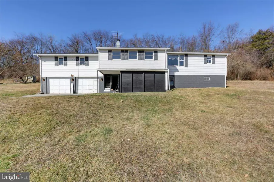 23698 WATERFALL RD, Three Springs, PA 17264