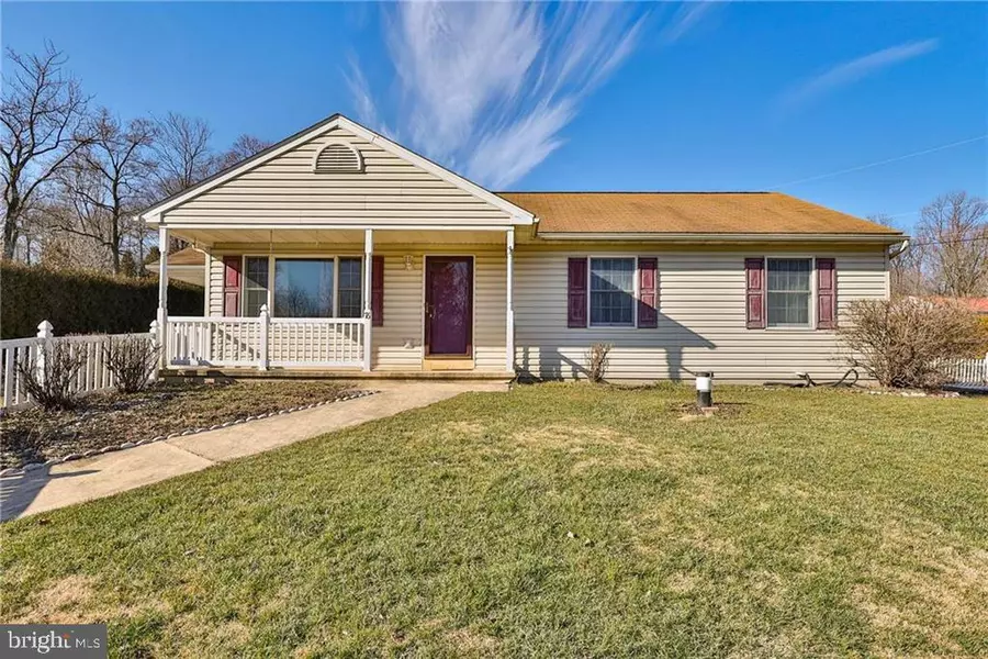 76 STONE AVE, Alburtis, PA 18011