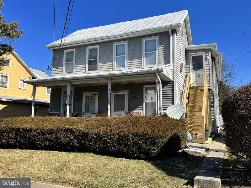 153-155 N HANOVER ST, Elizabethtown, PA 17022