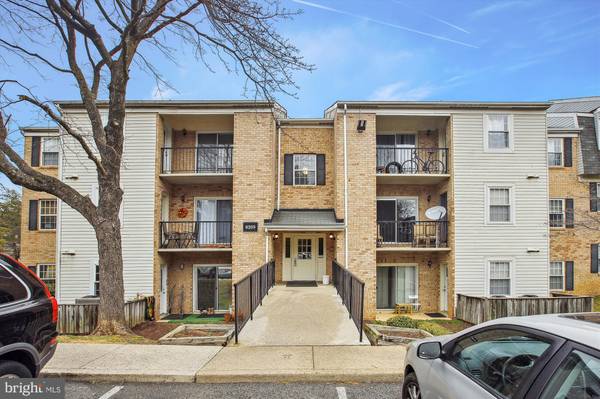 8205 WHISPERING OAKS WAY #202, Gaithersburg, MD 20879