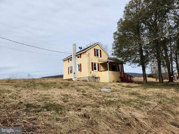 425 OAKDALE STATION RD, Lykens, PA 17048