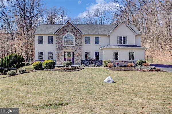 39 RIDGE CREST DR, Fleetwood, PA 19522