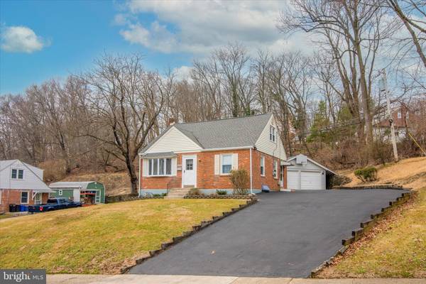 2886 LOVELL AVE, Broomall, PA 19008