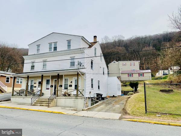 302-304 W BACON ST, Pottsville, PA 17901