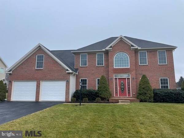 2386 SAGAMORE DR, State College, PA 16803