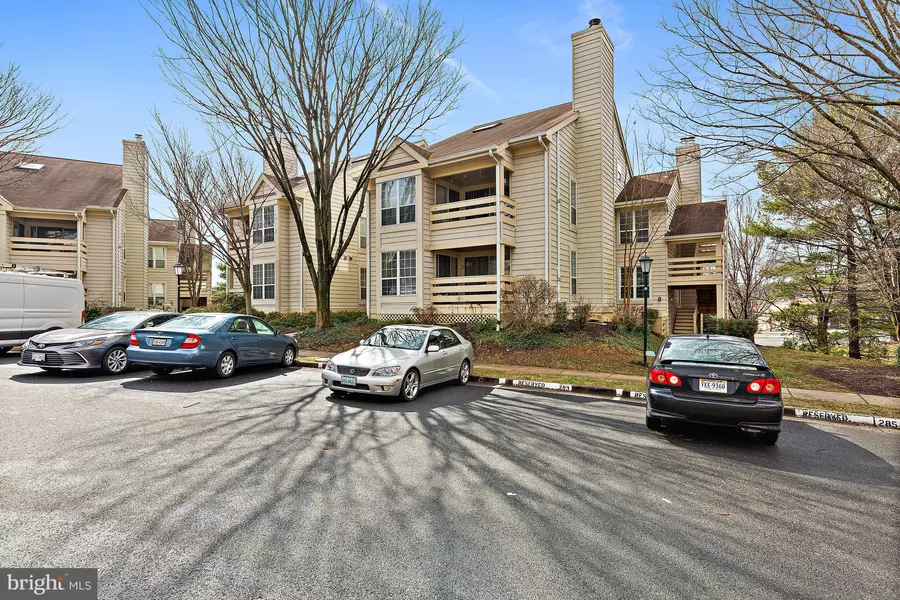 6607 JUPITER HILLS CIR #J, Alexandria, VA 22312